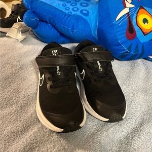 Nike Kids Black and White Velcro Athletic Sneakers